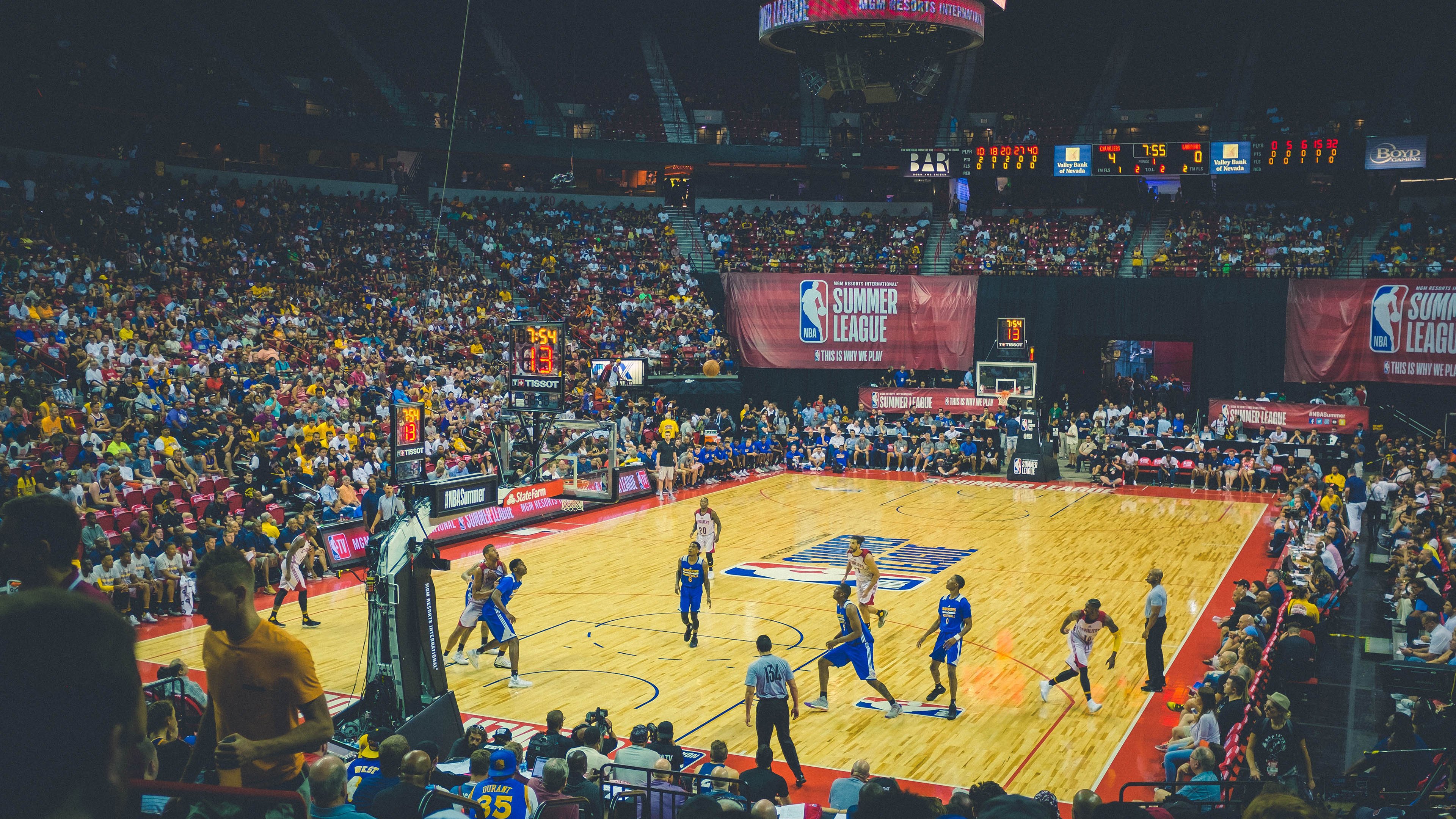 科威特男篮在西亚锦标赛中夺冠，体育运动快速发展