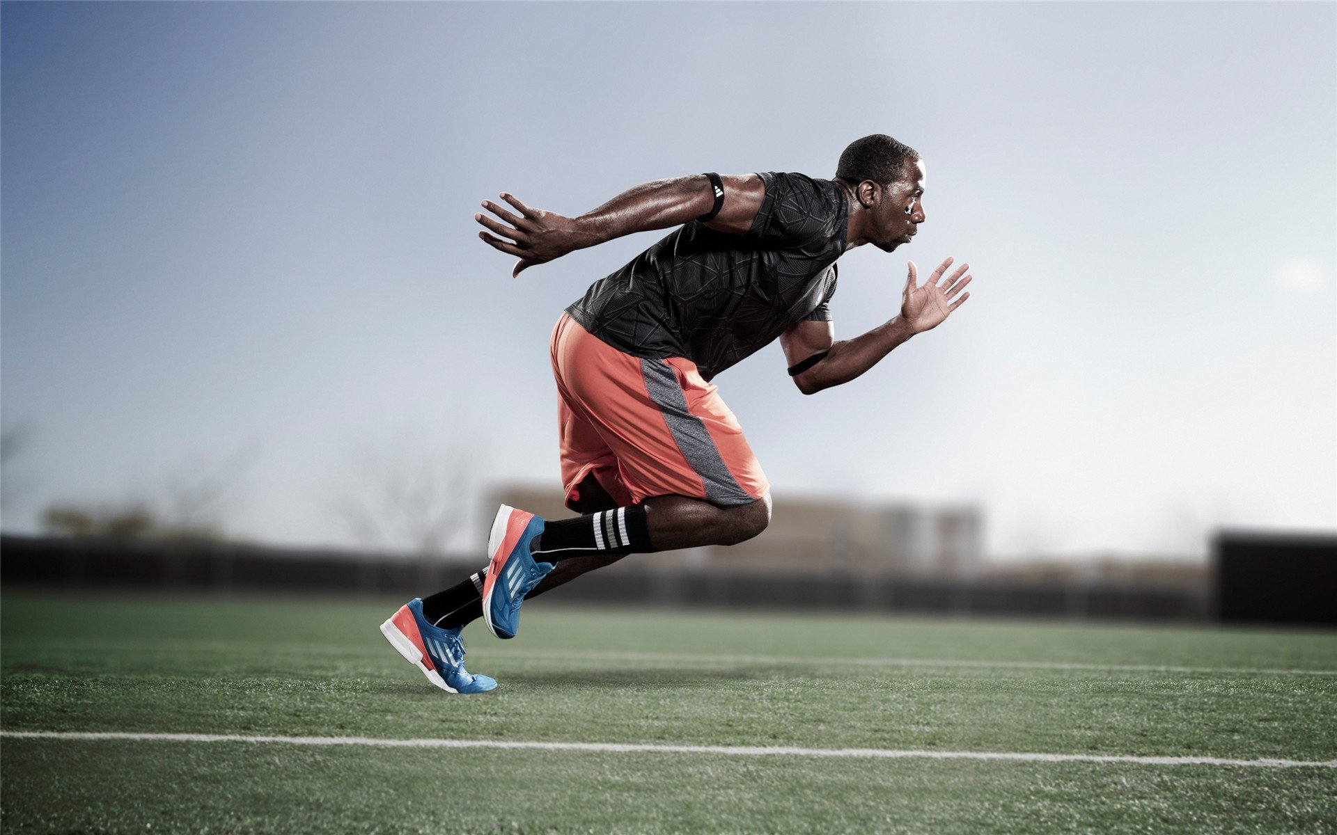 _全景水上运动节：水上飞行、冲浪轮番上演_，水上冲浪介绍