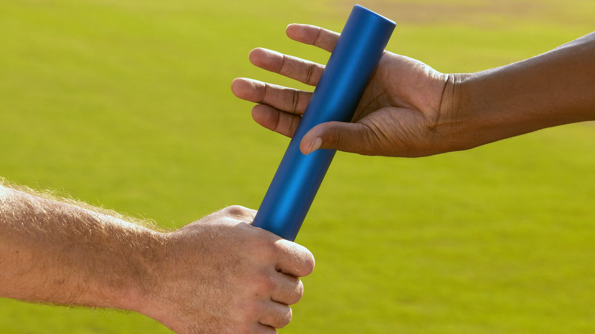 新技术引领：智能辅助与车载机械革新，汽车智能辅助驾驶已得到广泛应用